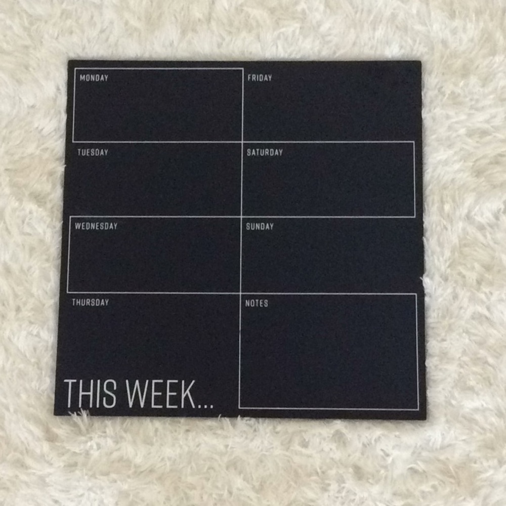 Chalkboard Weekly Calendar 📅
